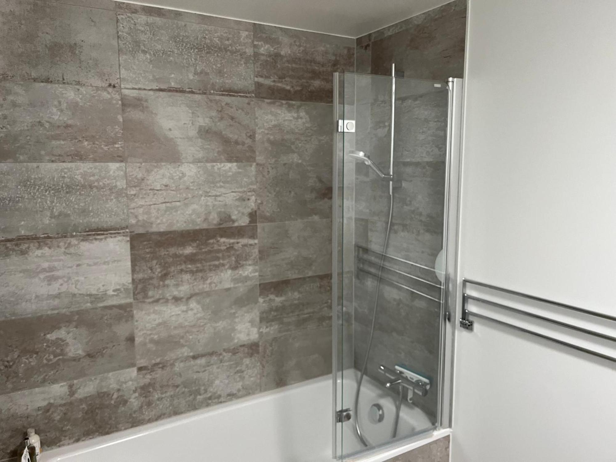 2 Doubles Et Salle De Bains Séjour chez l'habitant Crans-pres-Celigny